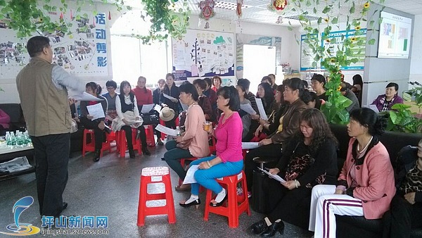 六和社区老年合唱队开班啦！