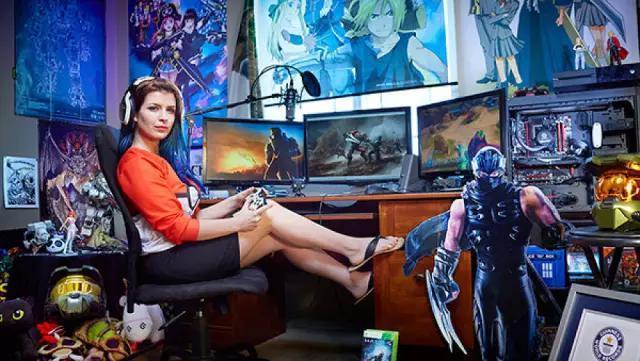 第六名：Katherine Gunn Katherine Gunn擅长玩很多种游戏，并且在多种比赛中都拿过大奖，迄今为止她也已经拿了好几万的奖金了……