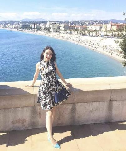 复旦公布22位海外交流女生照 光芒万丈颜值担当