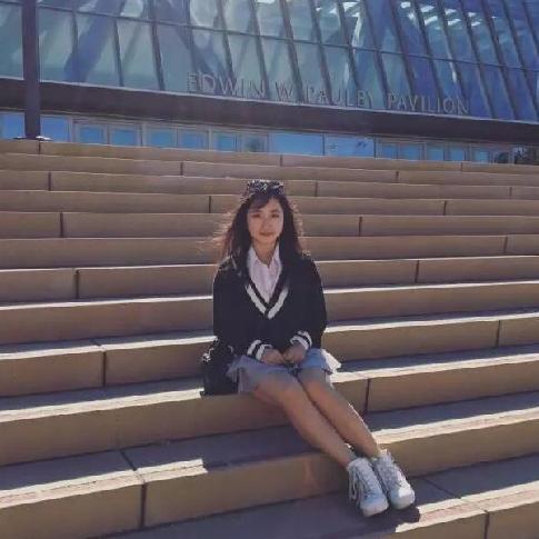 复旦公布22位海外交流女生照 光芒万丈颜值担当