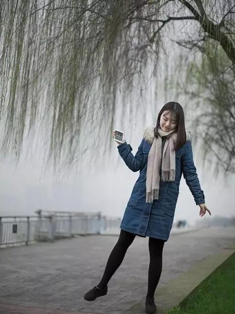 复旦公布22位海外交流女生照 光芒万丈颜值担当