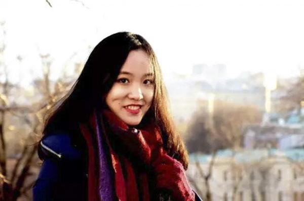 复旦公布22位海外交流女生照 光芒万丈颜值担当