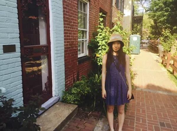 复旦公布22位海外交流女生照 光芒万丈颜值担当