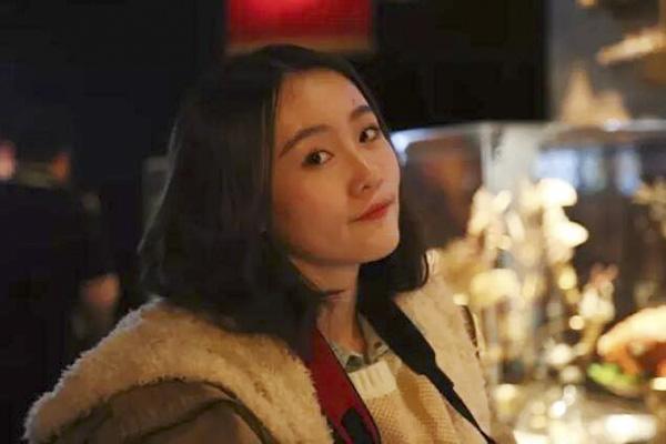 复旦公布22位海外交流女生照 光芒万丈颜值担当