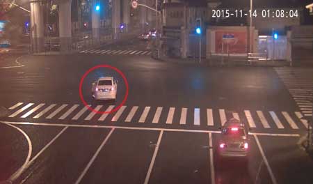 司机酒驾被查 拖行交警近千米