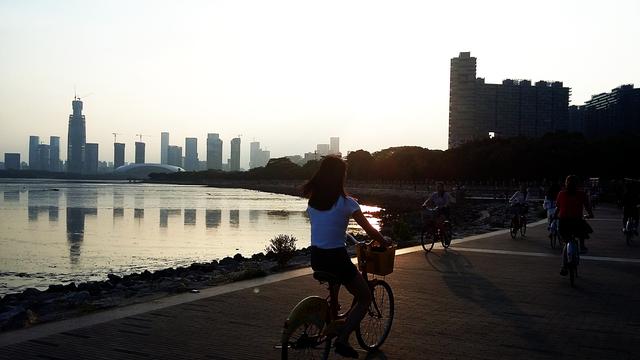 深圳的夏天，几个免费又好玩的避暑休闲好去处