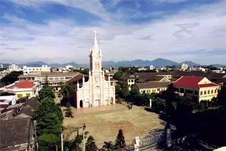 从深圳出发，坐6小时高铁可以去国外，只要300块！