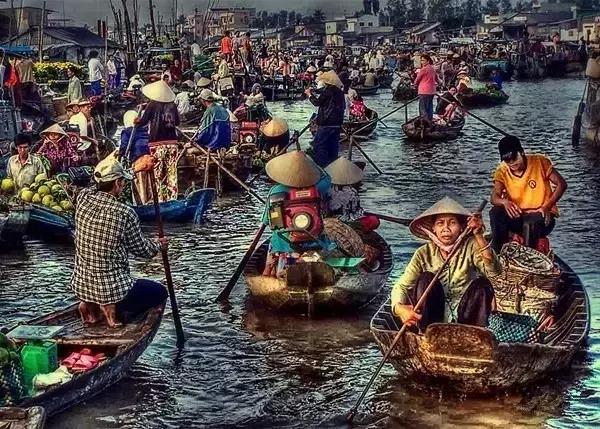 从深圳出发，坐6小时高铁可以去国外，只要300块！