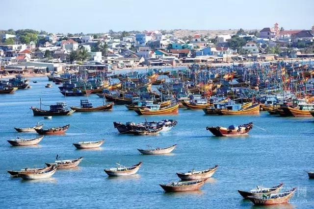 从深圳出发，坐6小时高铁可以去国外，只要300块！