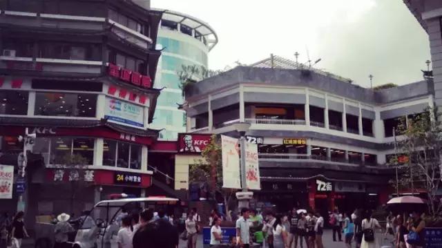 在深圳，在哪个区上班最有前途？