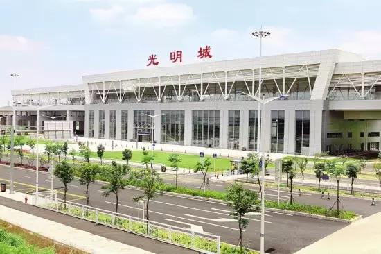 在深圳，在哪个区上班最有前途？