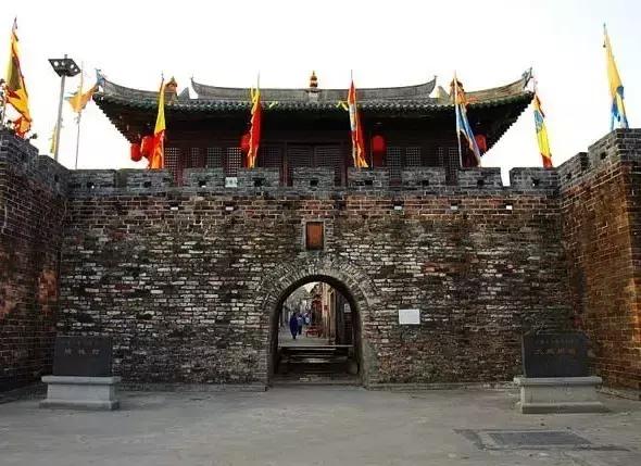 在深圳，在哪个区上班最有前途？