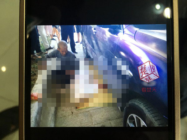 11岁女孩躺人行道乘凉 遭豪车碾压致死