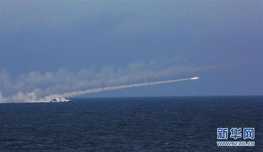（图文互动）（1）海军在东海举行实兵实弹对抗演习 