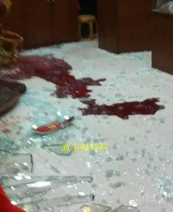 汕尾男子教未成年女友开车压倒2岁男孩