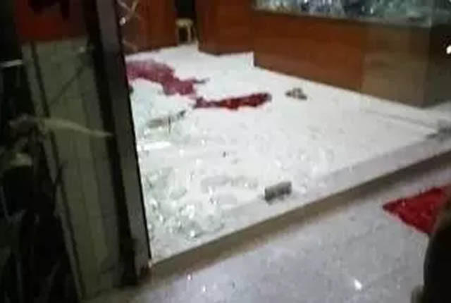 汕尾男子教未成年女友开车压倒2岁男孩