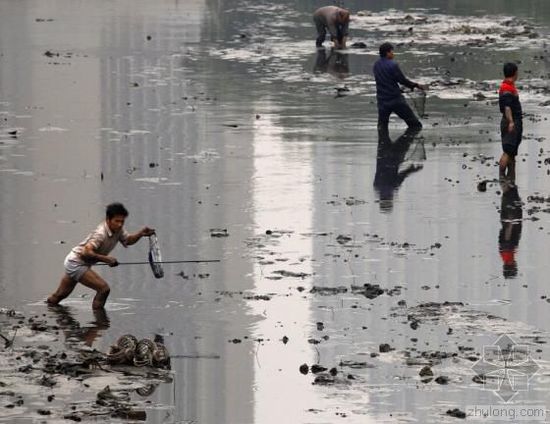 外媒眼中的中国水污染：比空气污染更严重