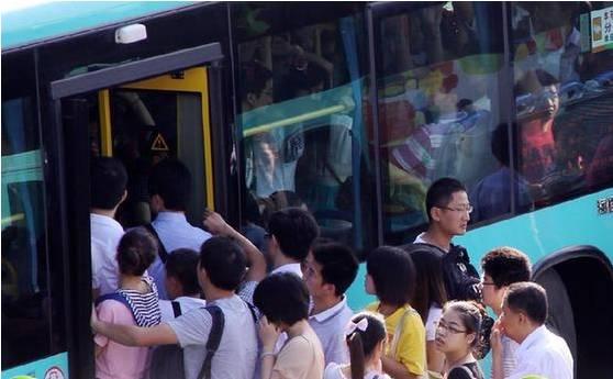 惠州南到深圳北站只要27分钟，到福田CBD比龙岗宝安还快！