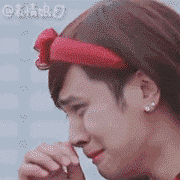 但要比力气，陈奕迅表示不服！毕竟，所长也是在仁川亚运会上，创造过世界纪录的