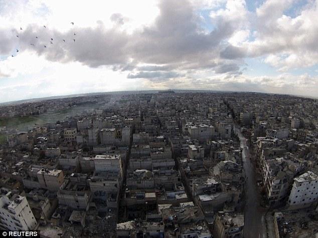 叙利亚5岁男童在空袭中死里逃生 感动网友