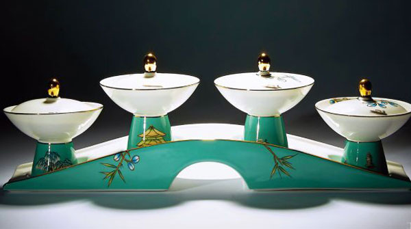 实拍G20国宴现场：餐具图案取自西湖实景