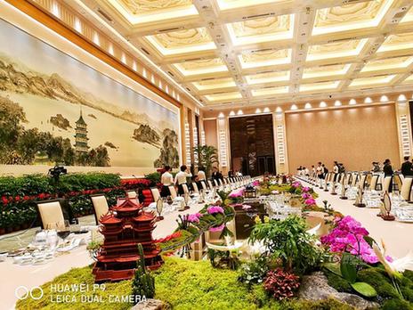 实拍G20国宴现场：餐具图案取自西湖实景