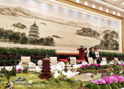 实拍G20国宴现场：餐具图案取自西湖实景