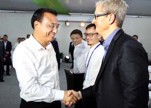 李克强双创周上为创业者“发红包”