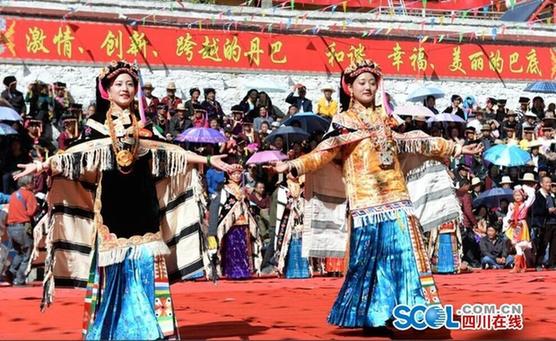 四川丹巴举办选美大赛 藏族美女云集