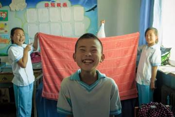 看完这名美女班主任拍的照片，忍不住泪奔……