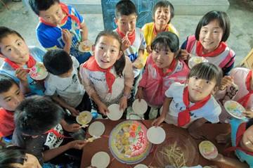 看完这名美女班主任拍的照片，忍不住泪奔……