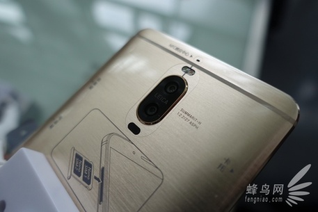 双摄徕卡加持 华为Mate9/Mate Pro发布