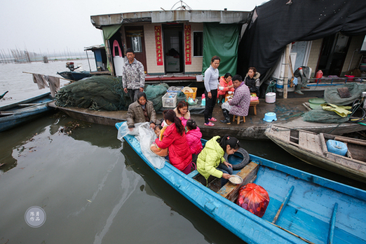 洪湖最后的水上渔家。（陈勇  摄）