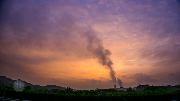 武汉市江夏区郑店街长山口垃圾焚烧发电厂。（陈勇  摄）