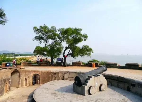 广东最美公路就在深圳！一条路，两边都是海！