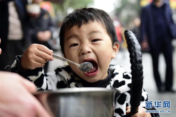 #（社会）（4）腊八喝粥啦！