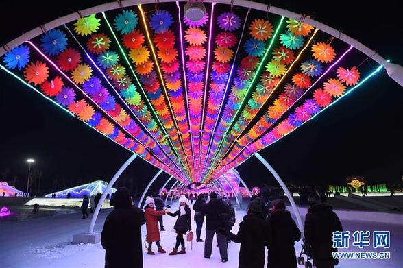 （社会）（3）哈尔滨冰雪大世界正式开园