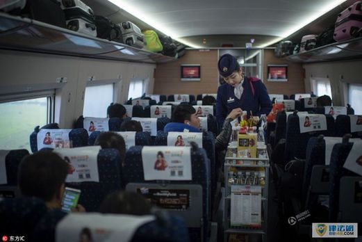 实拍“高姐”李宁宁春运第一天：每天能拿步数冠军（组图）