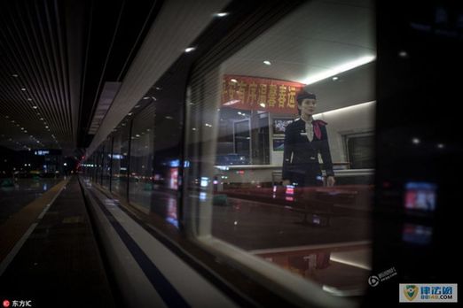 实拍“高姐”李宁宁春运第一天：每天能拿步数冠军（组图）