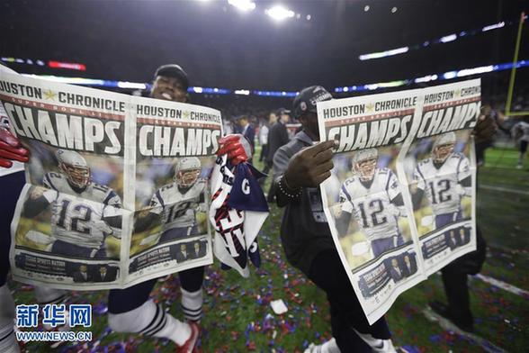 （体育）（6）橄榄球——第51届超级碗：爱国者胜猎鹰