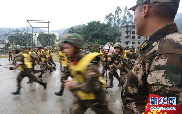 #（社会）（1）福建边防：跨区拉动练精兵