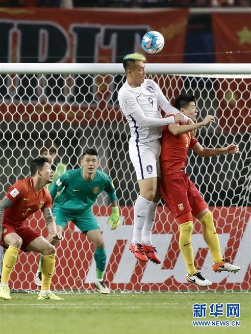 （体育）（1）足球——世预赛：中国队战胜韩国队