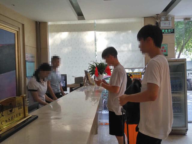 深圳高考房再爆高价 平时千元房现在4588元！