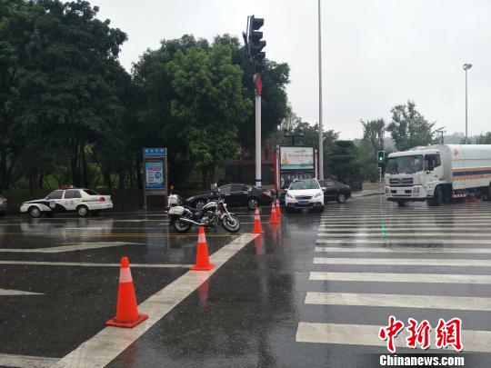 四川达州一废弃加油加气站拆除时发生爆炸致1死2伤