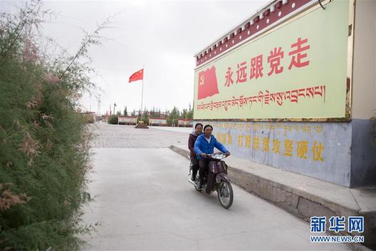 （砥砺奋进的五年·为了总书记的嘱托·图文互动）（2）绿色，播种在大地上的美好未来——重访习近平总书记党的十八大以来国内考察地 