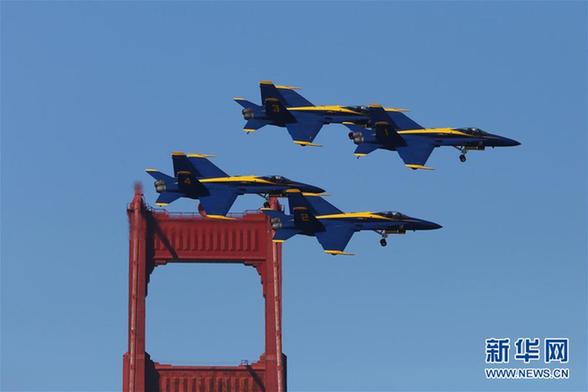 （国际）（2）美国旧金山举行舰队周飞行表演