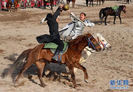 （文化）（3）河南辉县再现实景沙场马战