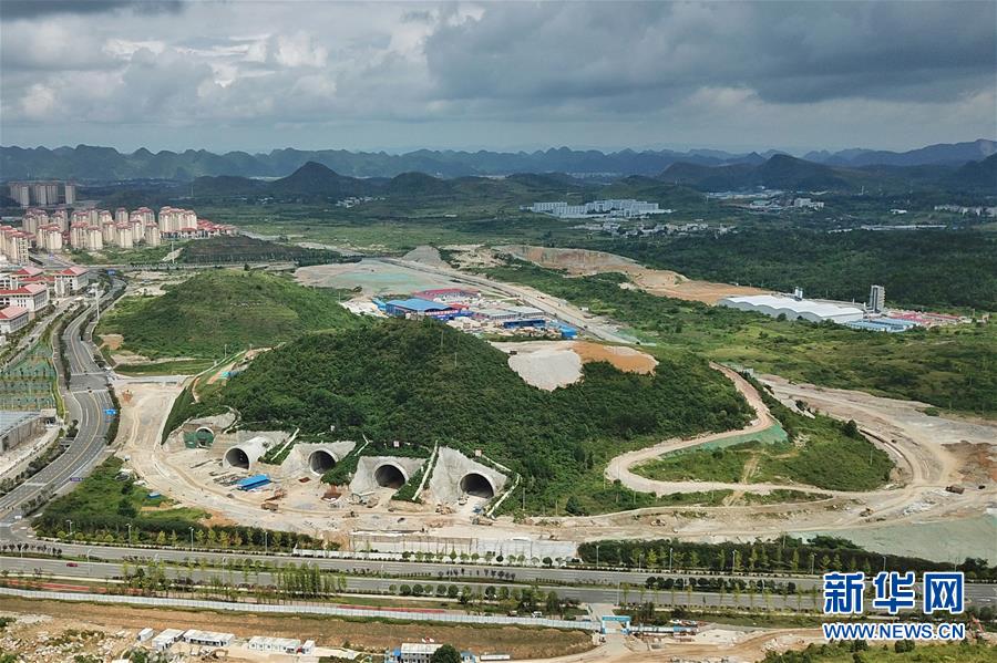 （大江奔流——来自长江经济带的报道·新华全媒头条·图文互动）（5）轻舟正过万重山——深入推动长江经济带发展述评