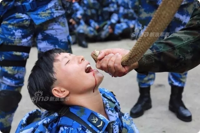 九位中國海軍陸戰隊女兵:四年變化驚呆所有人